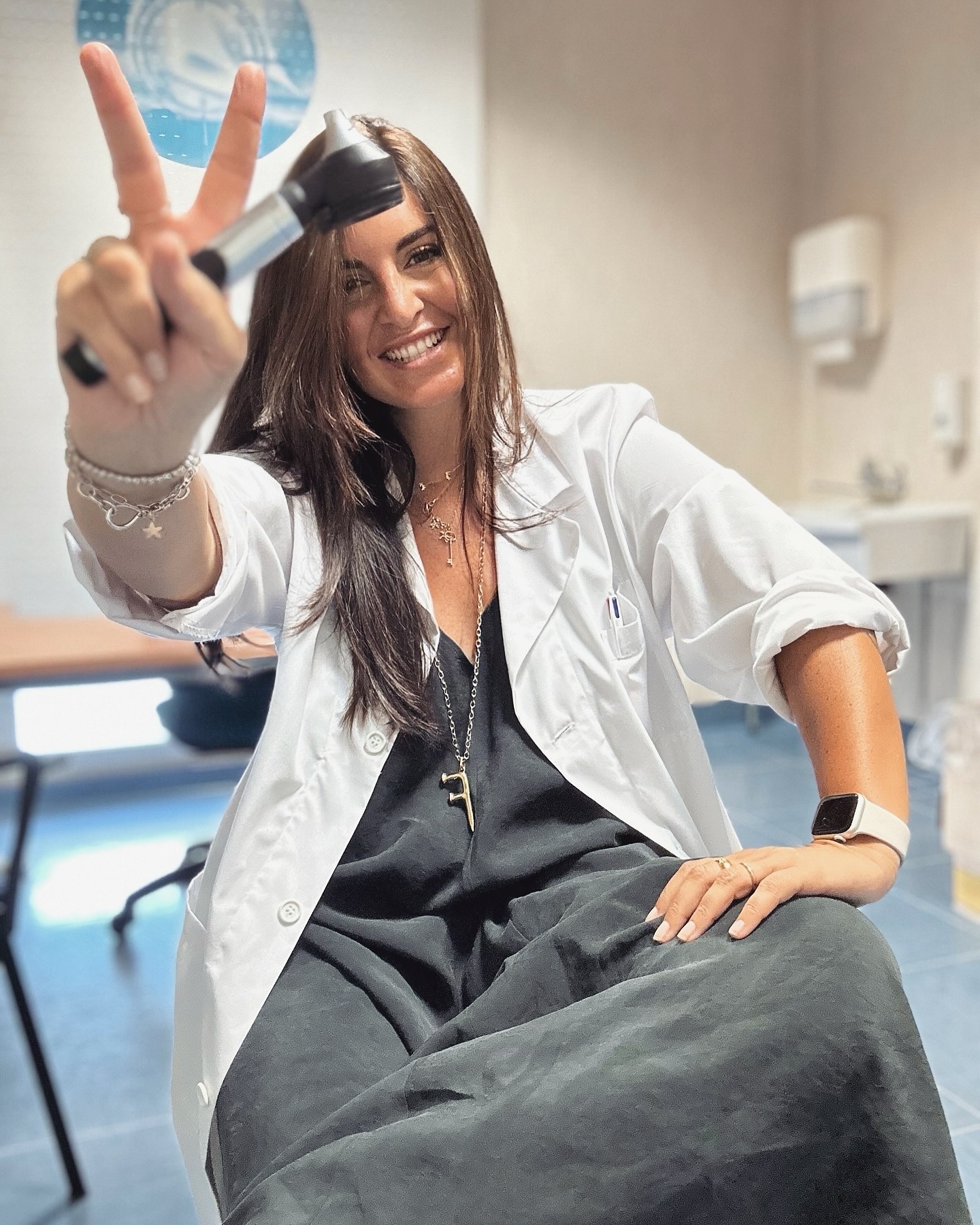 Dott.ssa Fabrizia de Falco nel suo studio di Otorinolaringoiatria a Napoli